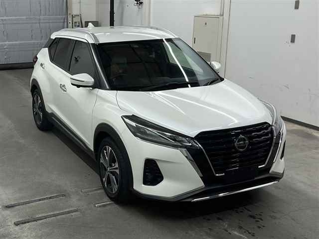 Import and buy NISSAN KIX 2022 from Japan to Nairobi, Kenya