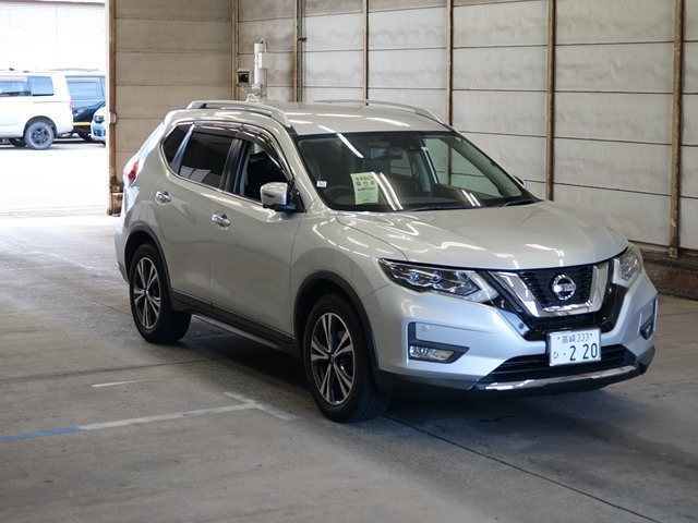 Import and buy NISSAN X-TRAIL 2018 from Japan to Nairobi, Kenya