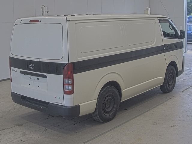 Import and buy TOYOTA HIACE VAN 2017 from Japan to Nairobi, Kenya