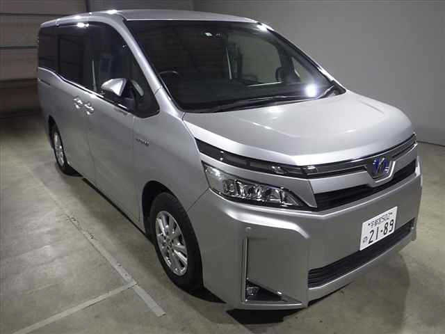 Import and buy TOYOTA VOXY 2018 from Japan to Nairobi, Kenya