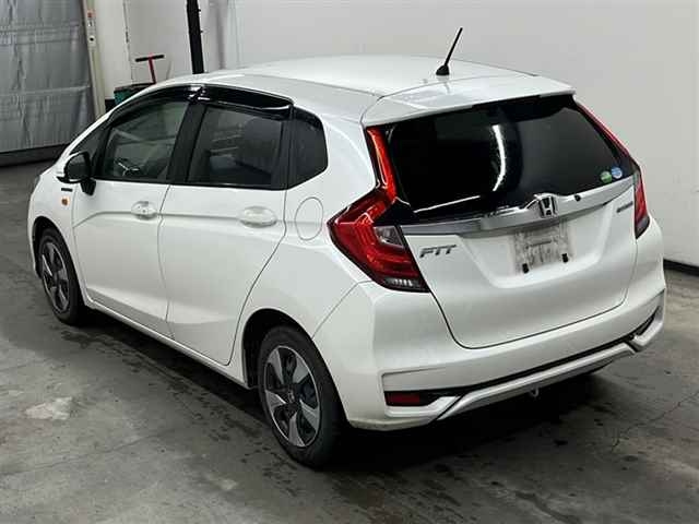 Import and buy HONDA FIT 2019 from Japan to Nairobi, Kenya