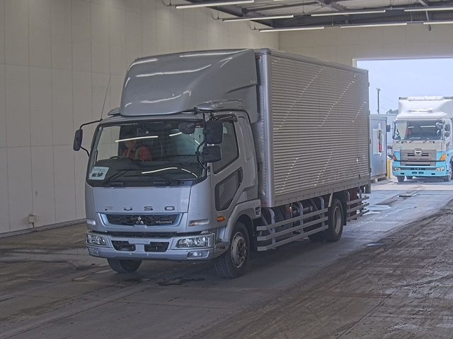 Import and buy MITSUBISHI FUSO FIGHTER 2018 from Japan to Nairobi, Kenya