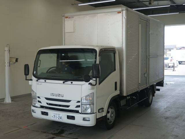 Import and buy ISUZU ELF 2019 from Japan to Nairobi, Kenya