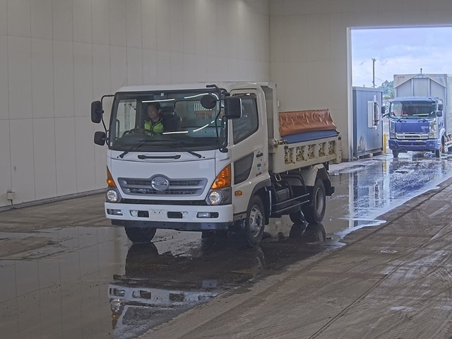 Import and buy HINO RANGER 2017 from Japan to Nairobi, Kenya