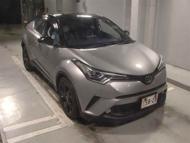 Import and buy TOYOTA C-HR 2019 from Japan to Nairobi, Kenya