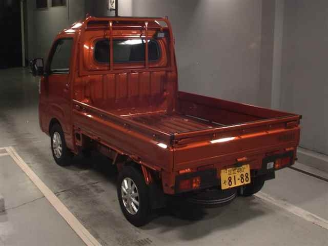 Import and buy DAIHATSU HIJET TRUCK 2022 from Japan to Nairobi, Kenya