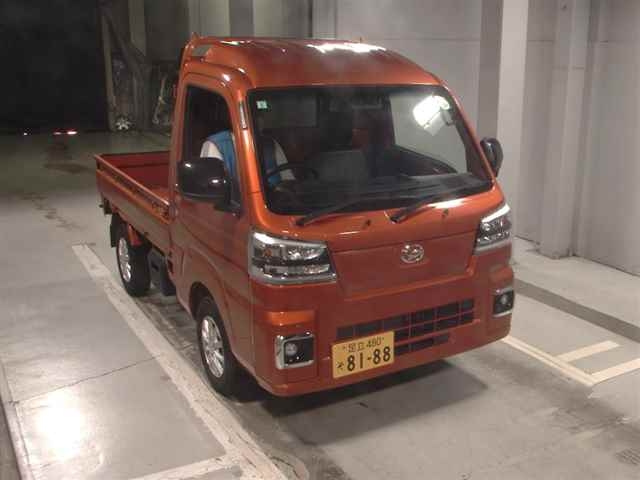 Import and buy DAIHATSU HIJET TRUCK 2022 from Japan to Nairobi, Kenya