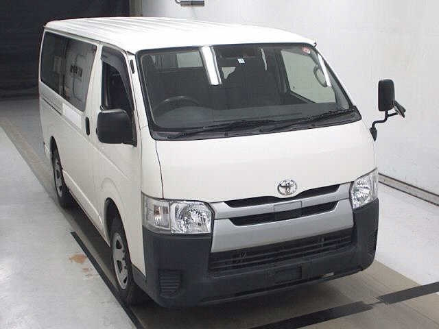 Import and buy TOYOTA REGIUS ACE VAN 2018 from Japan to Nairobi, Kenya