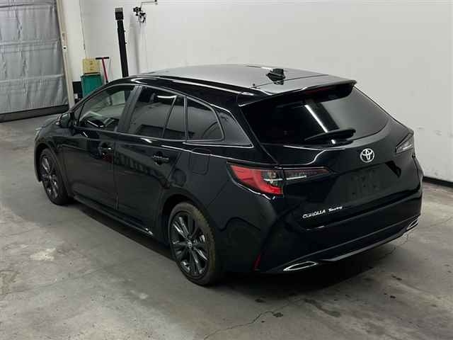 Import and buy TOYOTA COROLLA TOURING 2021 from Japan to Nairobi, Kenya