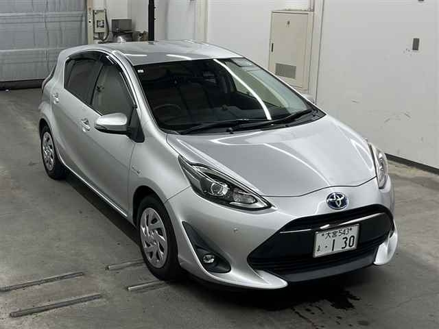 Import and buy TOYOTA AQUA 2019 from Japan to Nairobi, Kenya