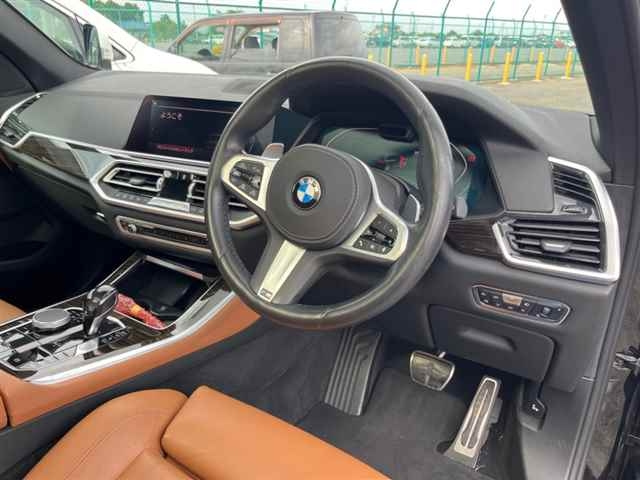 Import and buy BMW X5 SERIES 2019 from Japan to Nairobi, Kenya