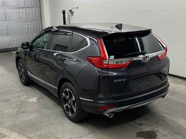 Import and buy HONDA CR-V 2018 from Japan to Nairobi, Kenya