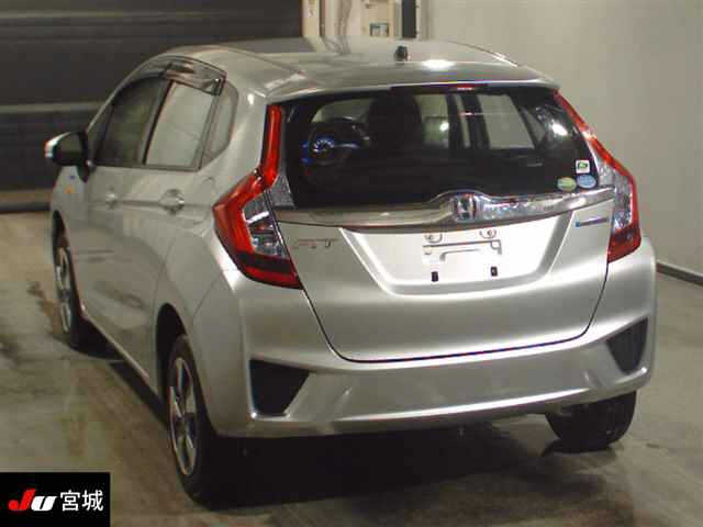 Import and buy HONDA FIT 2017 from Japan to Nairobi, Kenya