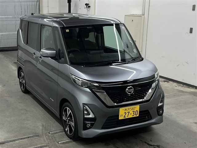 Import and buy NISSAN ROOX 2023 from Japan to Nairobi, Kenya