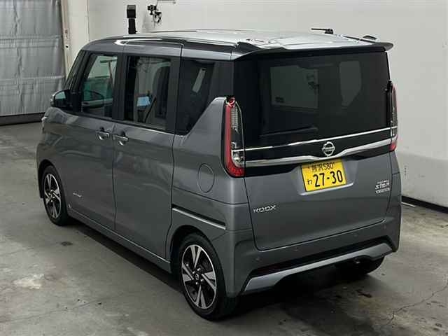 Import and buy NISSAN ROOX 2023 from Japan to Nairobi, Kenya