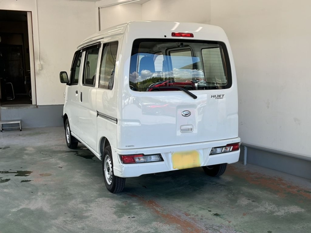 Import and buy DAIHATSU HIJET VAN 2019 from Japan to Nairobi, Kenya