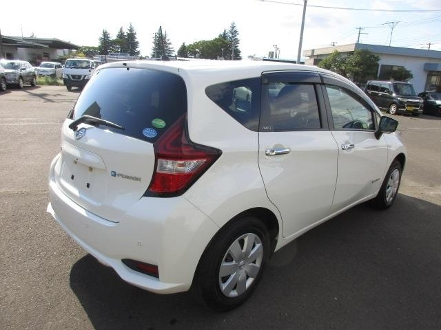 Import and buy NISSAN NOTE 2019 from Japan to Nairobi, Kenya