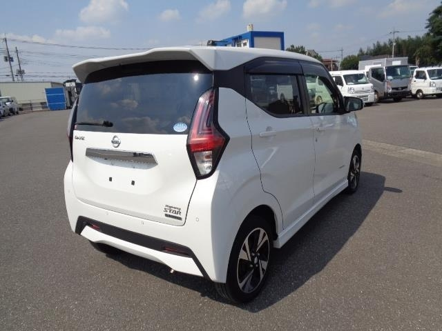 Import and buy NISSAN DAYZ 2019 from Japan to Nairobi, Kenya