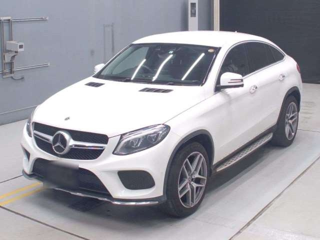 Import and buy MERCEDES BENZ GLE CLASS 2017 from Japan to Nairobi, Kenya