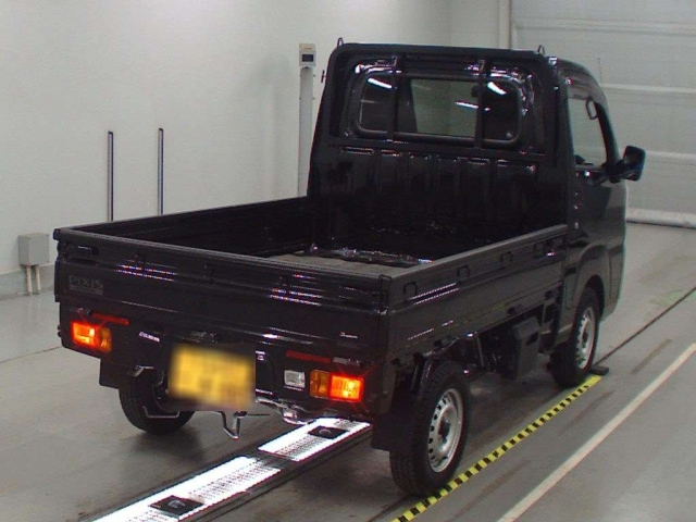 Import and buy TOYOTA PIXIS TRUCK 2021 from Japan to Nairobi, Kenya