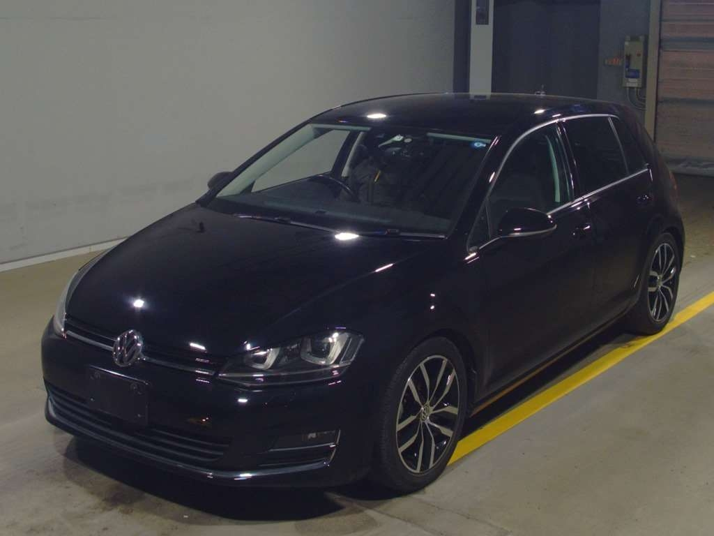 Import and buy VOLKSWAGEN GOLF 2017 from Japan to Nairobi, Kenya