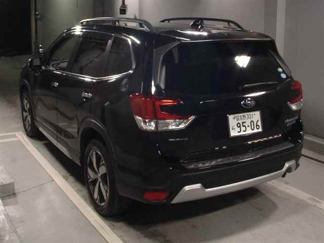 Import and buy SUBARU FORESTER 2018 from Japan to Nairobi, Kenya