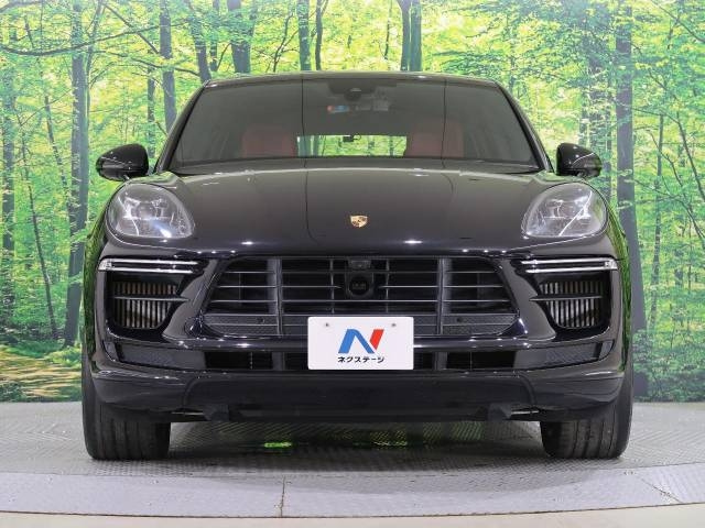 Import and buy PORSCHE MACAN 2020 from Japan to Nairobi, Kenya