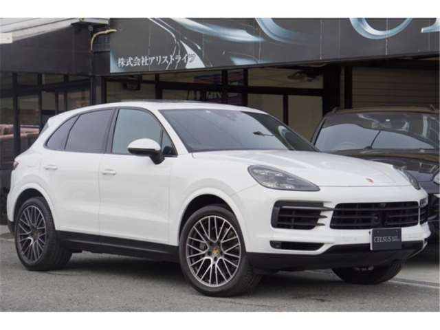 Import and buy PORSCHE CAYENNE 2018 from Japan to Nairobi, Kenya