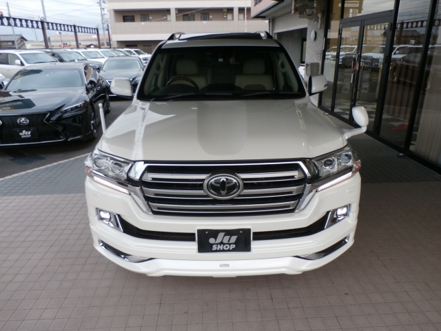 Import and buy TOYOTA LAND CRUISER 2017 from Japan to Nairobi, Kenya