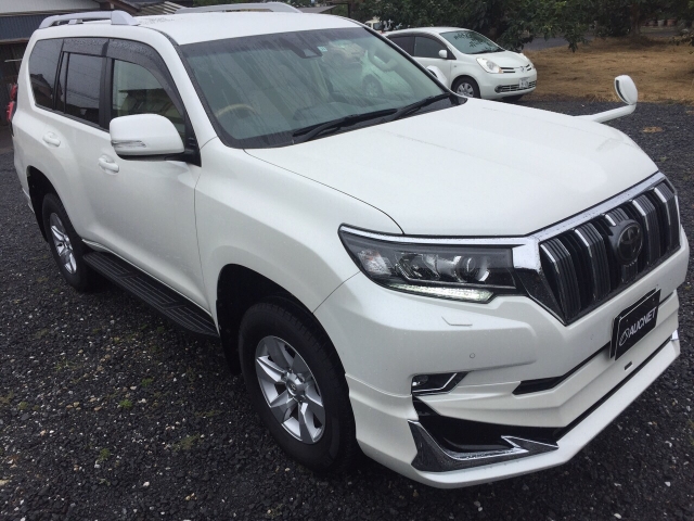 Import and buy TOYOTA LAND CRUISER PRADO 2017 from Japan to Nairobi, Kenya