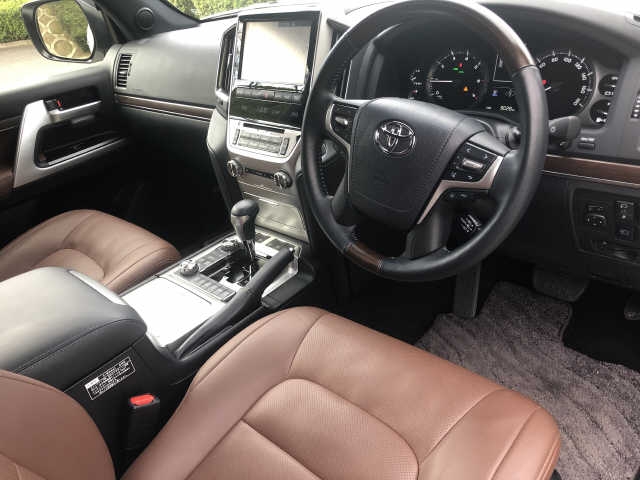 Import and buy TOYOTA LAND CRUISER 2019 from Japan to Nairobi, Kenya