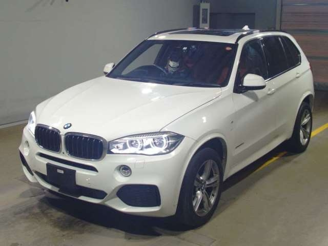 Import and buy BMW X5 SERIES 2018 from Japan to Nairobi, Kenya