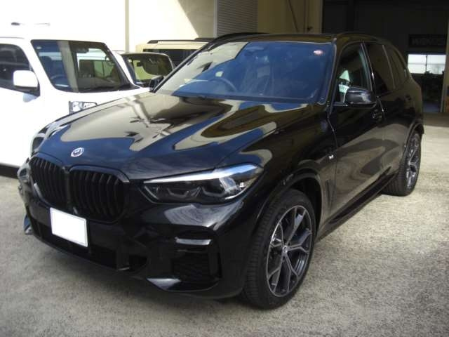 Import and buy BMW X5 SERIES 2023 from Japan to Nairobi, Kenya