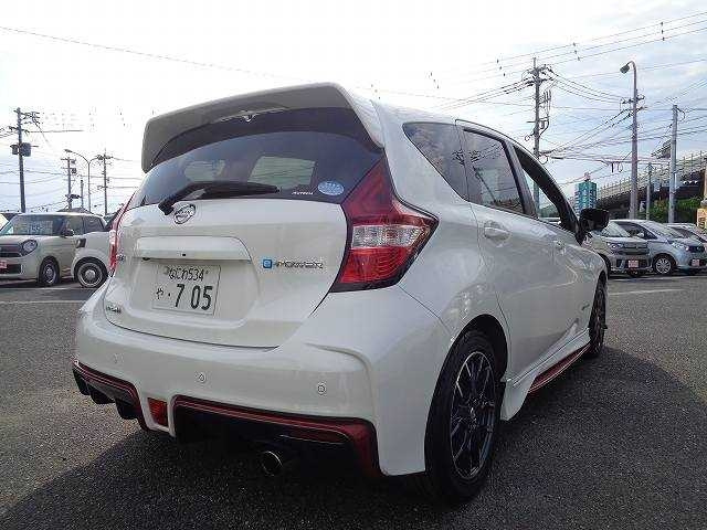 Import and buy NISSAN NOTE 2017 from Japan to Nairobi, Kenya