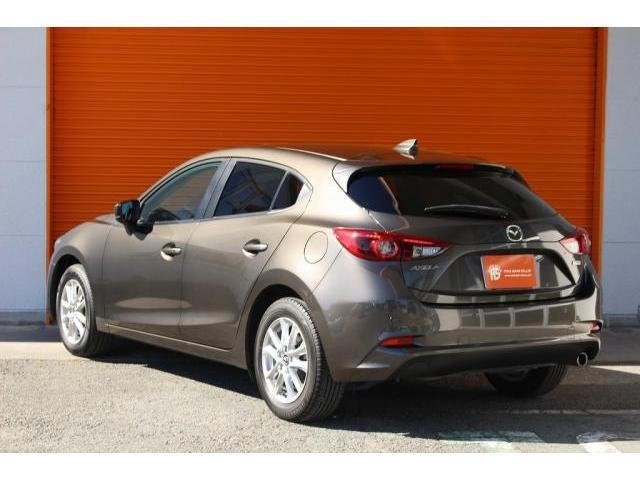 Import and buy MAZDA AXELA 2017 from Japan to Nairobi, Kenya