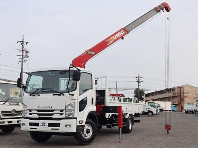 Import and buy ISUZU FORWARD 2017 from Japan to Nairobi, Kenya