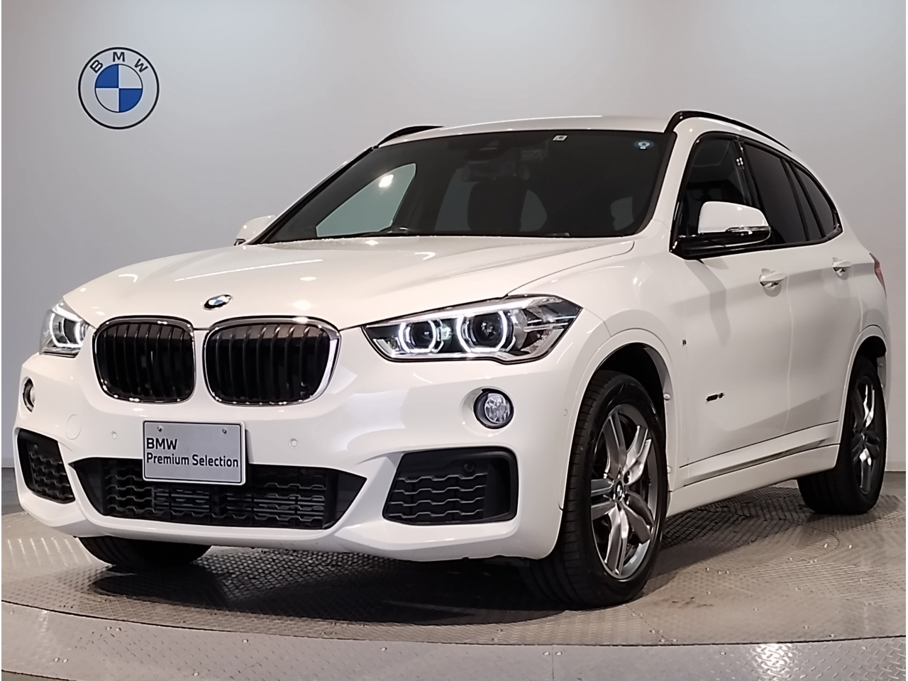 Import and buy BMW X1 2017 from Japan to Nairobi, Kenya