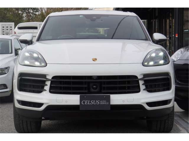 Import and buy PORSCHE CAYENNE 2018 from Japan to Nairobi, Kenya