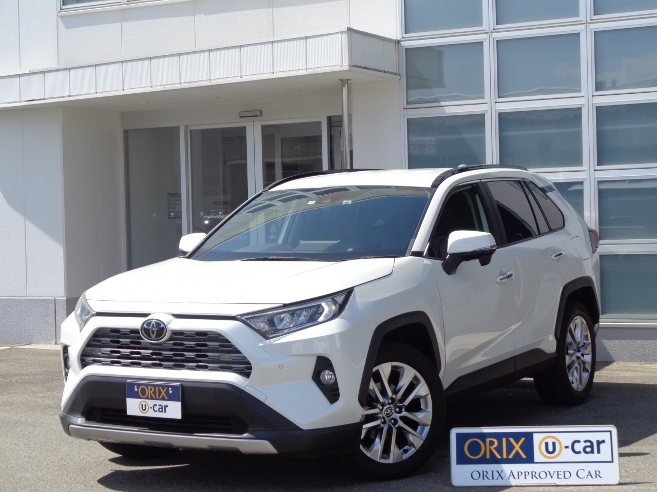 Import and buy TOYOTA RAV4 2019 from Japan to Nairobi, Kenya