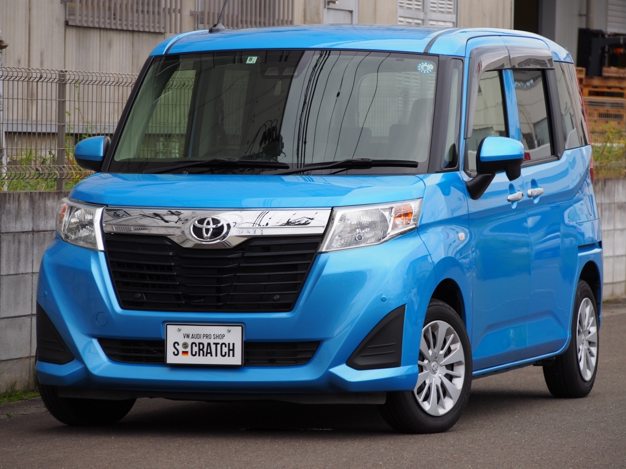 Import and buy TOYOTA ROOMY 2019 from Japan to Nairobi, Kenya