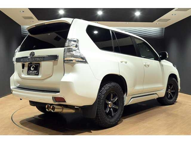 Import and buy TOYOTA LAND CRUISER PRADO 2017 from Japan to Nairobi, Kenya