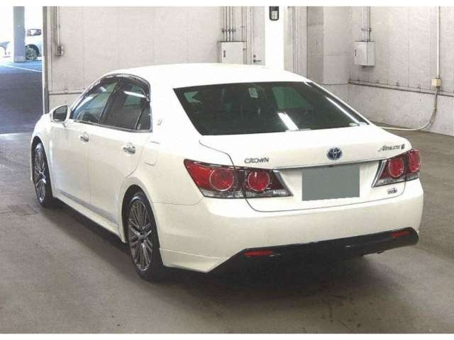 Import and buy TOYOTA CROWN 2017 from Japan to Nairobi, Kenya