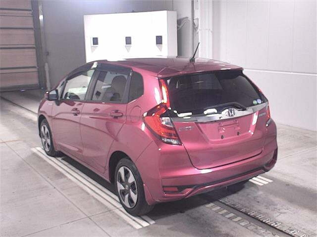 Import and buy HONDA FIT 2019 from Japan to Nairobi, Kenya