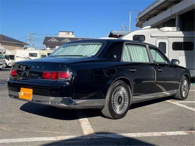 Import and buy TOYOTA CENTURY 2018 from Japan to Nairobi, Kenya