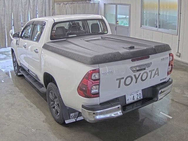 Import and buy TOYOTA HILUX 2021 from Japan to Nairobi, Kenya