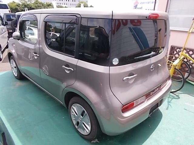 Import and buy NISSAN CUBE 2018 from Japan to Nairobi, Kenya