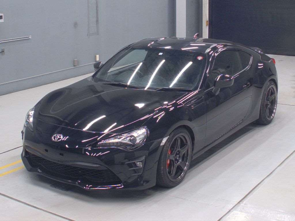 Import and buy TOYOTA 86 2020 from Japan to Nairobi, Kenya