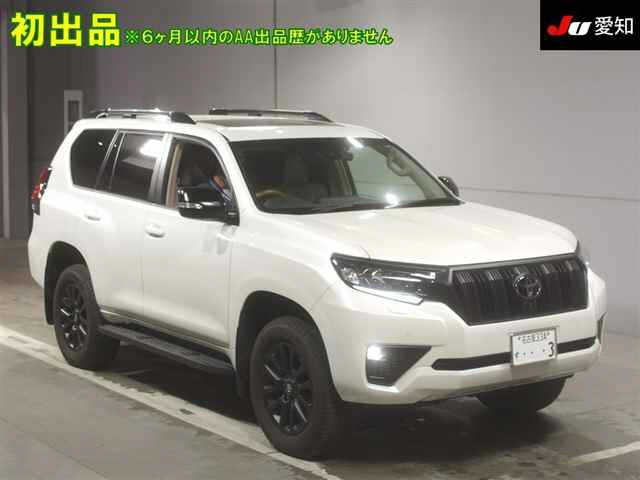 Import and buy TOYOTA LAND CRUISER PRADO 2022 from Japan to Nairobi, Kenya