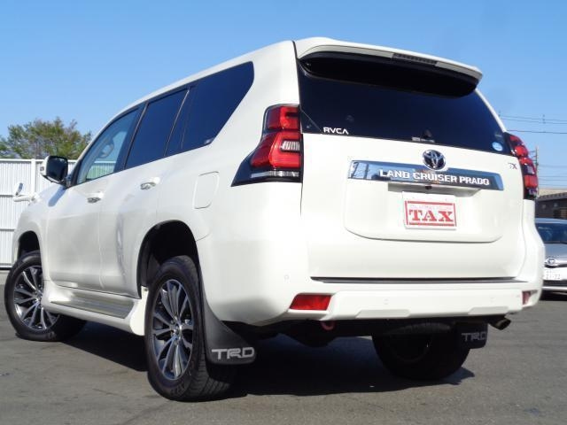 Import and buy TOYOTA LAND CRUISER PRADO 2018 from Japan to Nairobi, Kenya