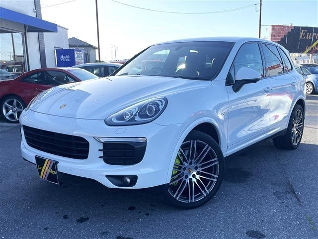 Import and buy PORSCHE CAYENNE 2017 from Japan to Nairobi, Kenya